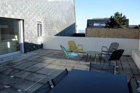 Le Haveneau, big terrace 100m from the beach