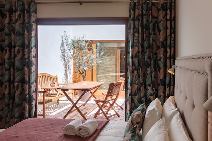 Garden of Eden by Upperground