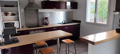 Le Bleymard / house
4 bedrooms 
2/4/6/8/9 people