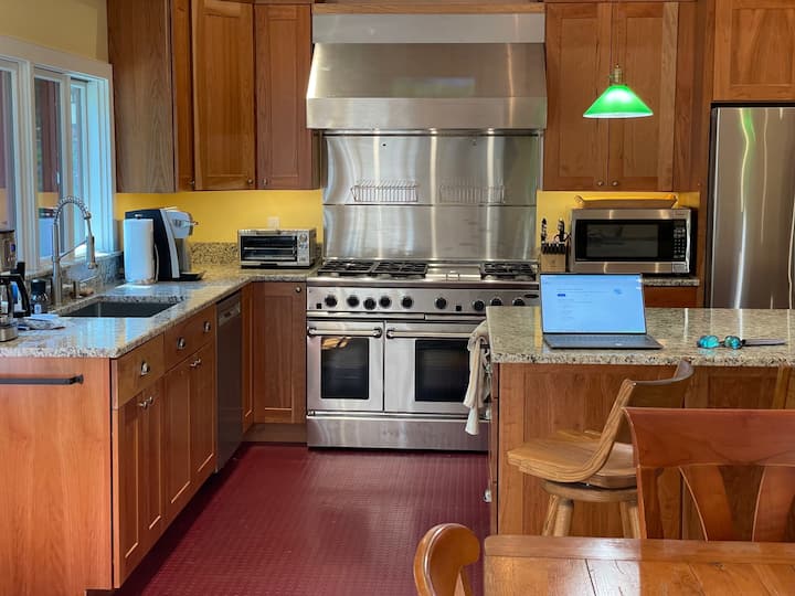 New! Lux Family Retreat For 8 Brattleboro/skiing - 버몬트