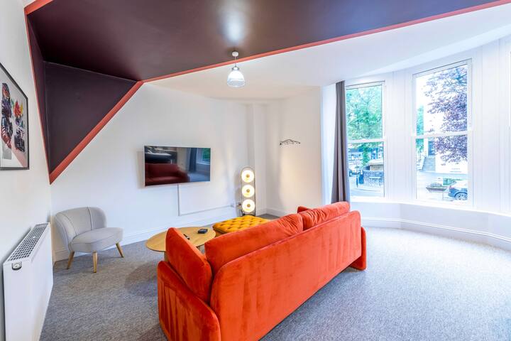 Silverstone-Free Parking by Prescott Apartments gallery image 2