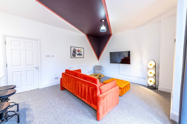 Silverstone-Free Parking by Prescott Apartments gallery image 3