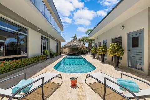 Magical Designer Oasis ~ Large Pool & Cabana ~View