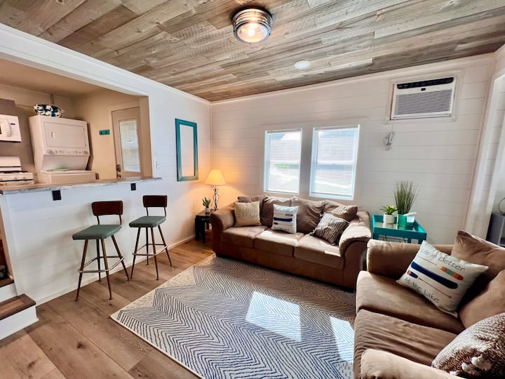 "The Nest" At Darling Shores - Alexandria, MN