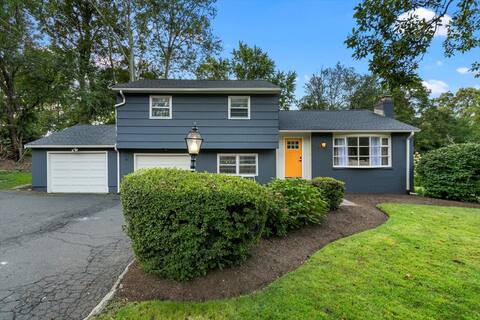 Cozy, updated single family in Fairfield County