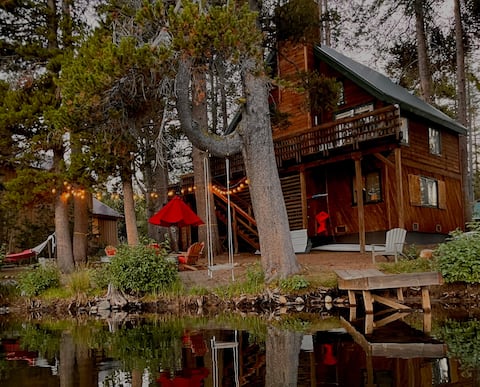 Tahoe Calm — Serene Lakes Waterfront Cabin