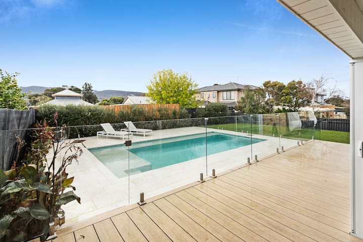 Family Beachside Escape by ReadySetStay H & GH