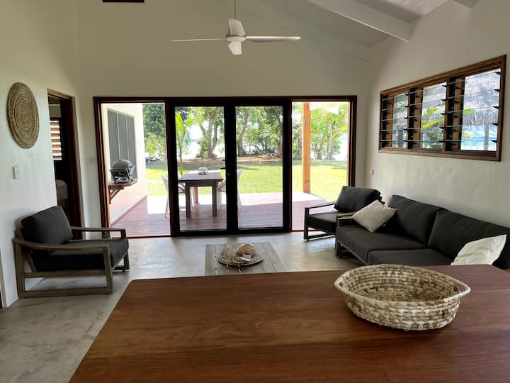 Lope Lope Beach Bungalows- The Aese Bungalow - Vanuatu
