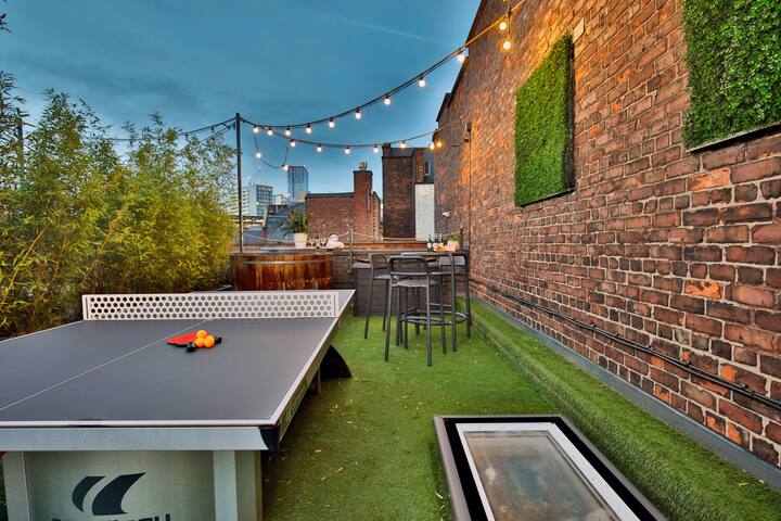 Hammock Heights! Hot Tub,Private Garage,CityCentre gallery image 3