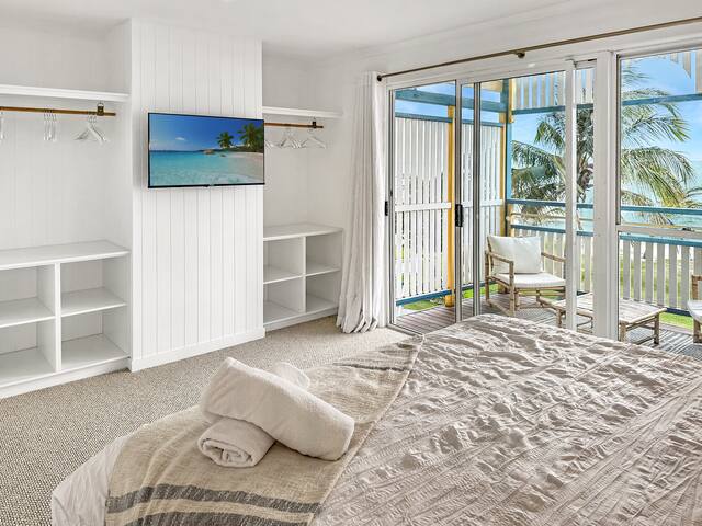 Paradise Palms Tangalooma – Beach Front gallery image 2