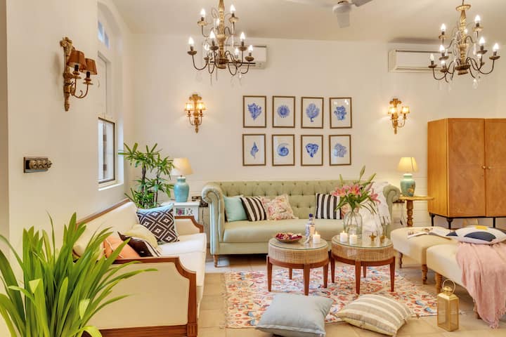 Living room image 9