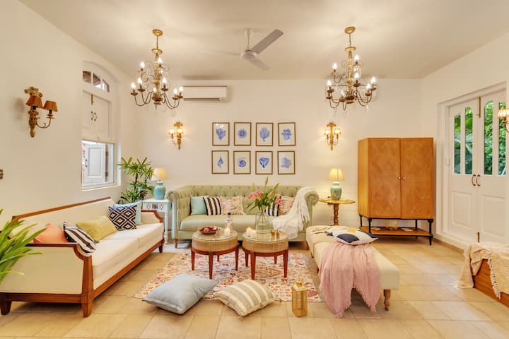 Living room image 12