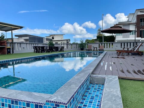 Private Pool Retreat | Bungalow w/ Karaoke | 20pax