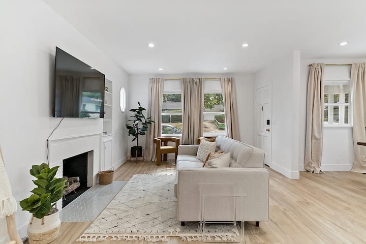 Stylish 4br Getaway In Prime Burbank Location - Los Angeles, CA