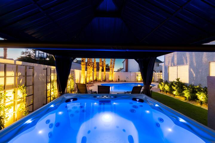 Beautiful Modern Home with Pool & Spa !:24) gallery image 2