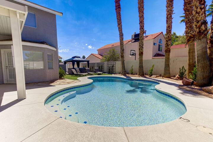 Beautiful Modern Home with Pool & Spa !:24) gallery image 5