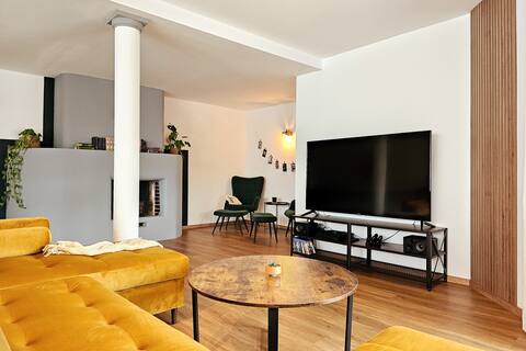 Ara - Large Terrace, BBQ, Kicker, PS4+Streaming