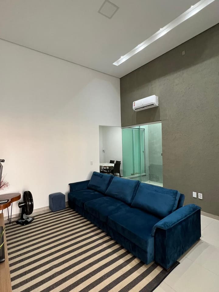 House•3 en-suites•pool•barbecue•Wifi•1min shopping