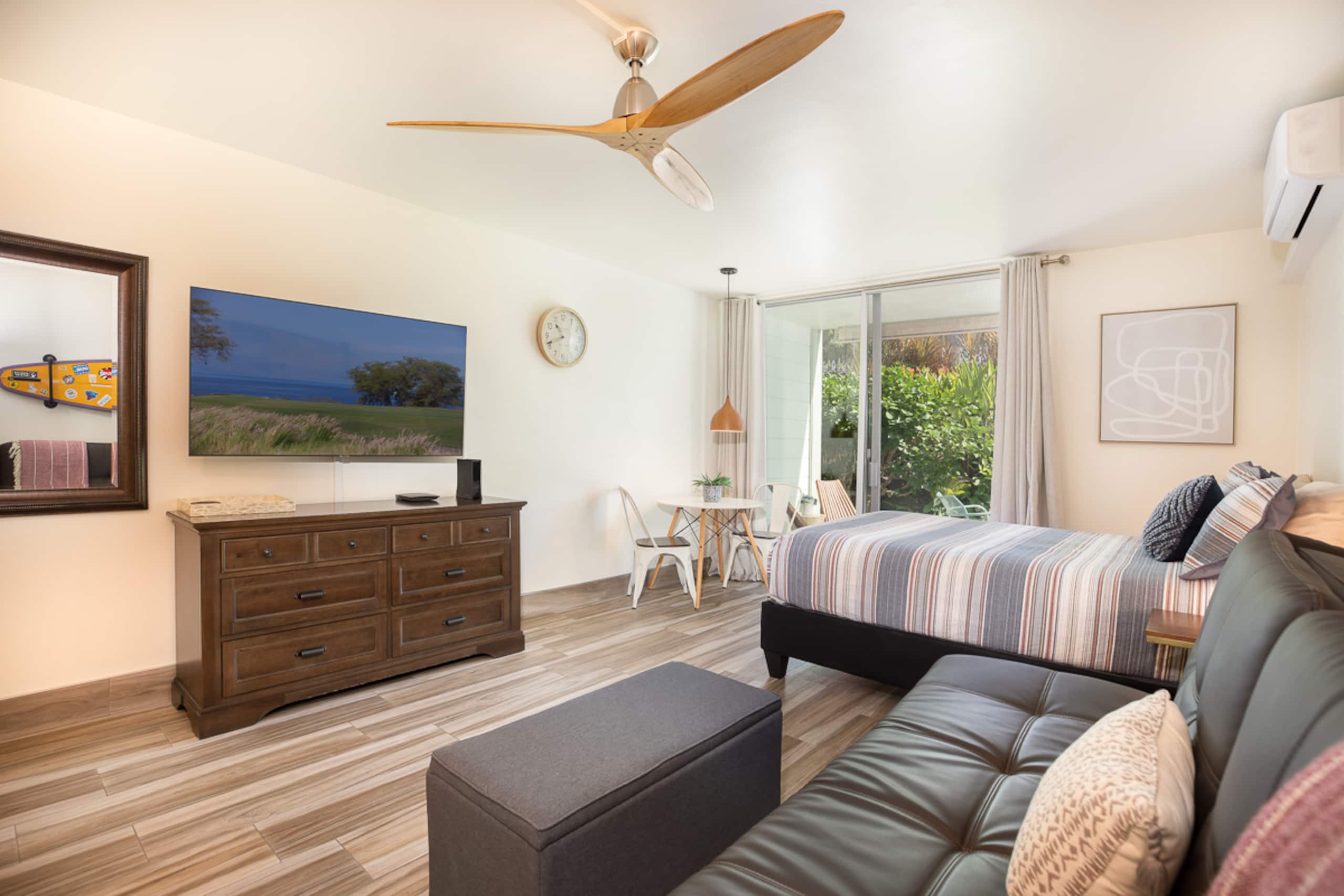 Charming Downtown Studio | Steps from the Ocean - Image 6