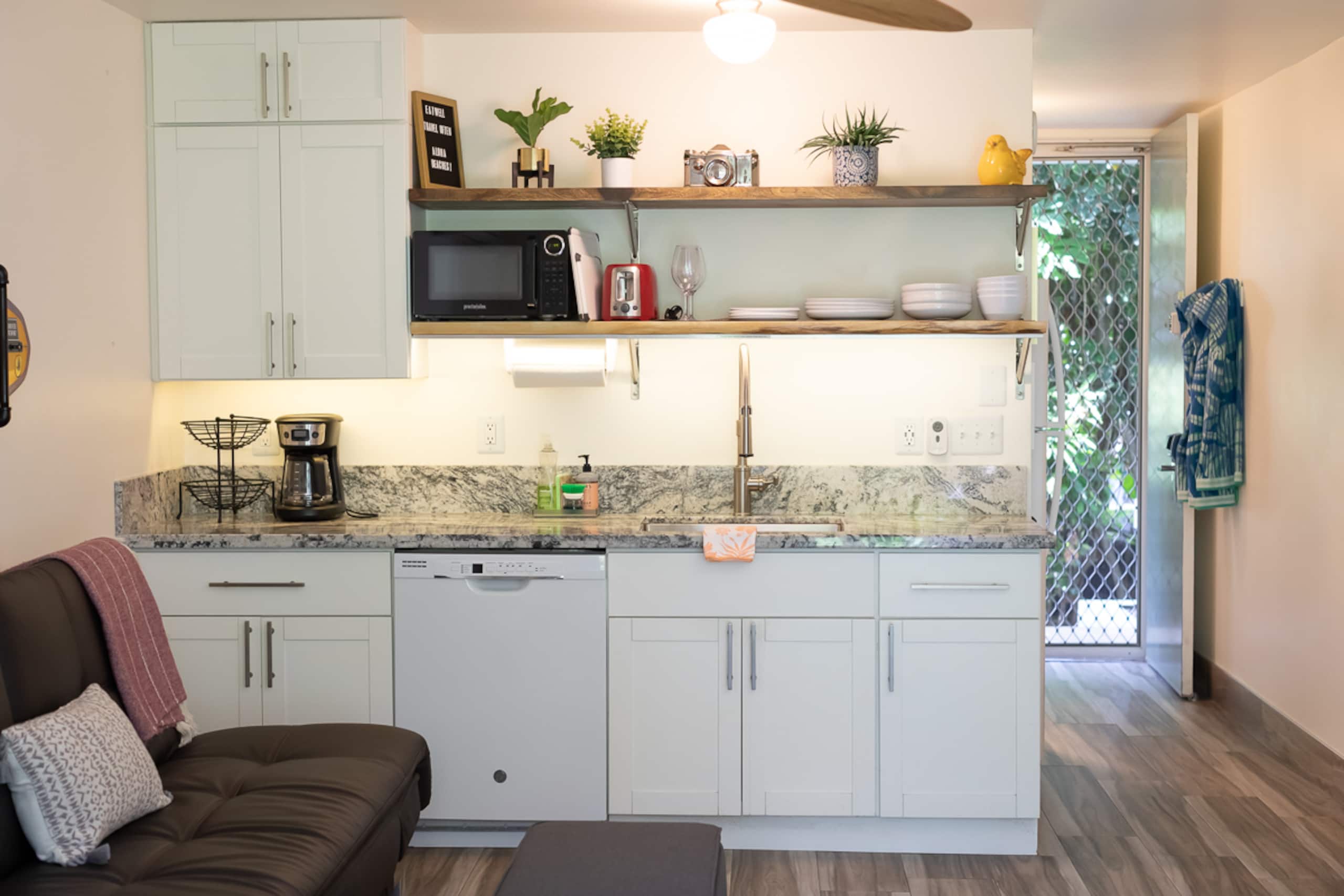 Charming Downtown Studio | Steps from the Ocean - Image 8