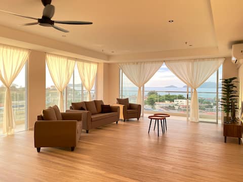 ARU SUITE Spacious Sea & Sunset View Home