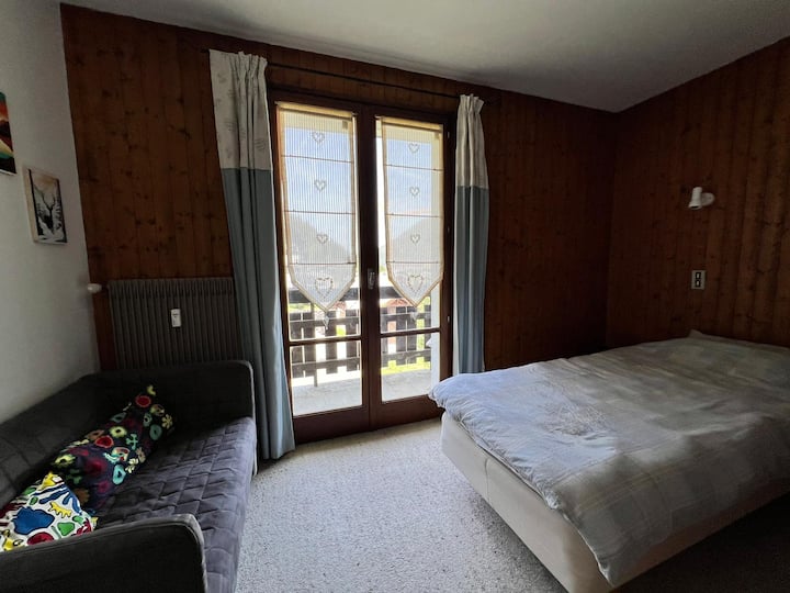 ห้องนอน 2
มีลานบ้าน