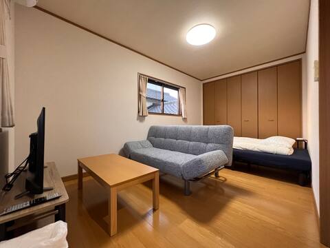 Check-in from 12: 00, sleeps up to 3, 1 car parking, Suzuka Circuit is about 25 minutes by car, Ise 