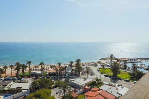 Top Airbnb: Oceanfront apartment. Beachfront. en Orihuela