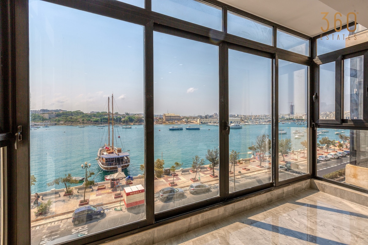 Luxury, one of a kind home, in Sliema ferries & AC