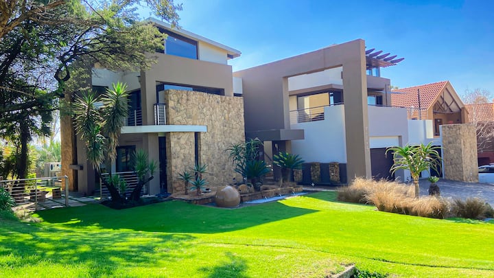 Villa-on-the-12th