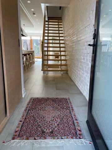 Trinity Bellwoods Gem gallery image 2