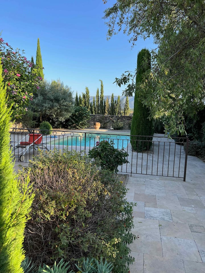 Le Clos De L'abba à Gordes, 4*, 8 Pers., Piscine - Gordes, Francia