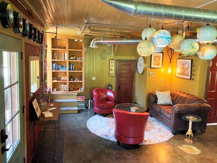 Carriage House W Steampunk Twist - Kansas City