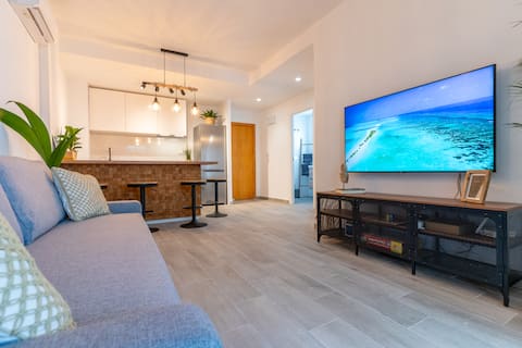 Top Airbnb: 100% brand new. Terrace with Sea Views, Lift, A/C in Santa Pola