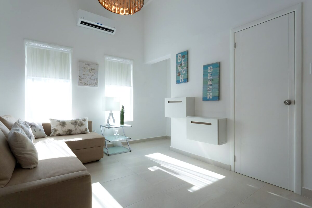 Bekväm sittgrupp, med luftkonditionering.