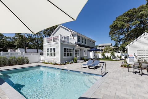 18 Menemsha Rd., Popponesset, Pool, 3-Beds, 4 bath