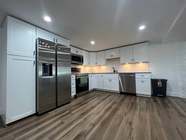 DC Convention Center 4-Bed CONDO gallery image 4