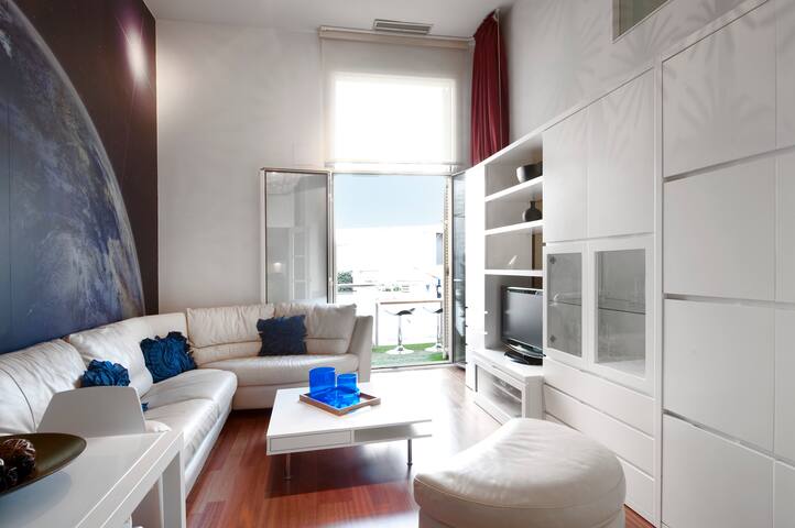 Three bedroom apartment Ronda Sant Pere YouStylish gallery image 3