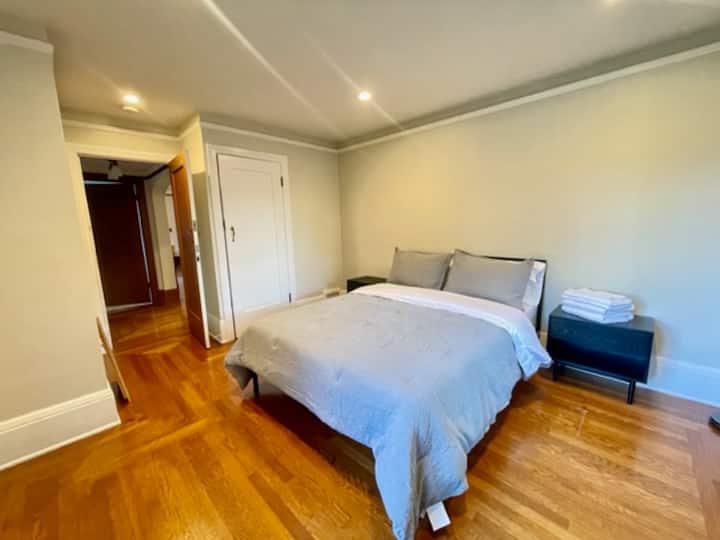 Chumba cha kulala 3 na Kitanda cha Malkia 