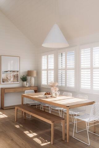 Pure comfort in the heart of Queenscliff gallery image 4