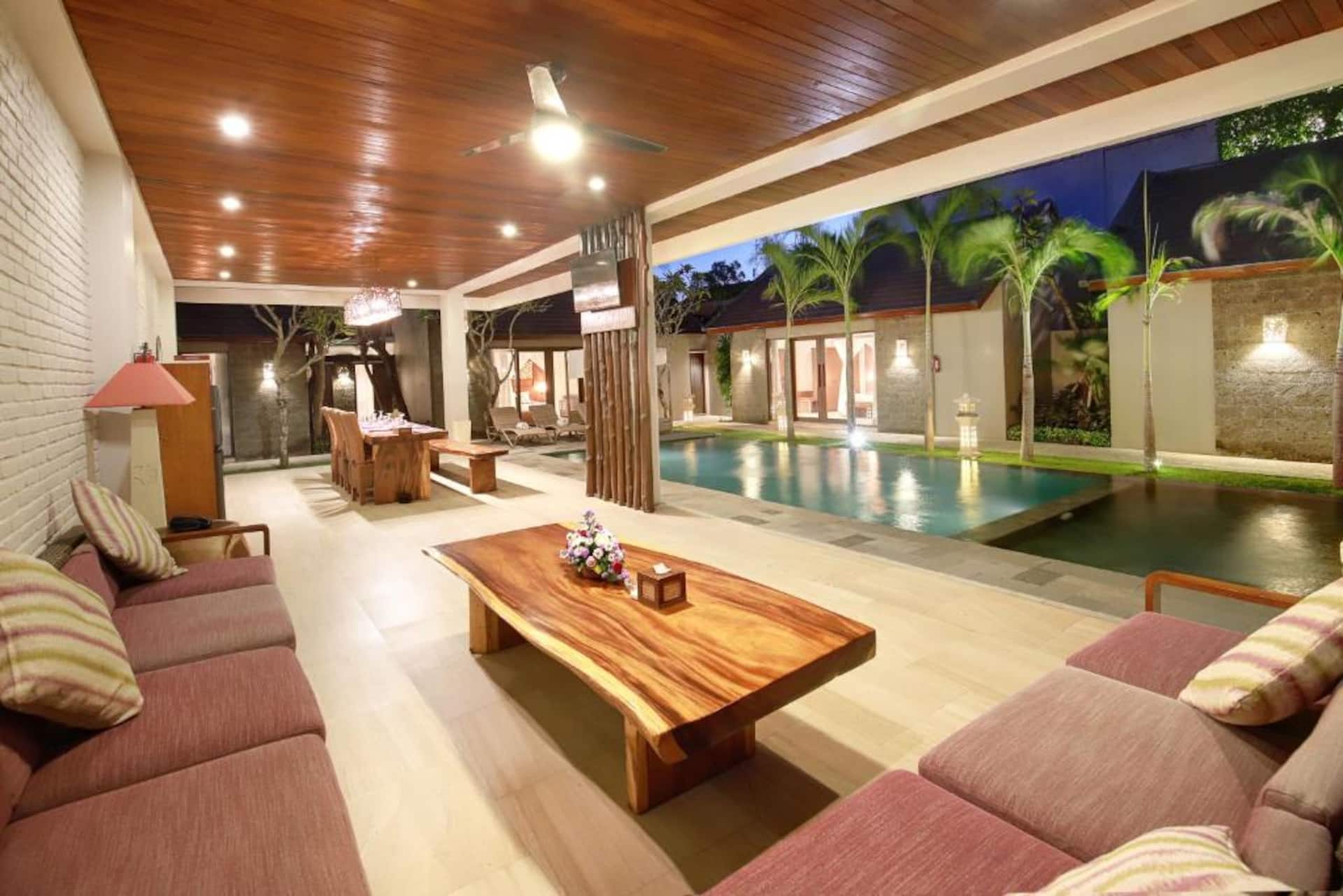 Sunny Beachside Haven 4 Bedroom Private Villa in Jimbaran 2