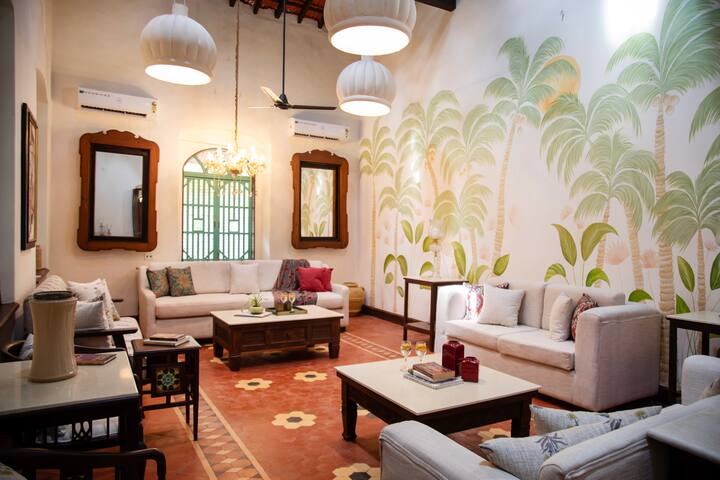 Living room image 6