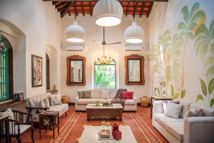 Living room image 4