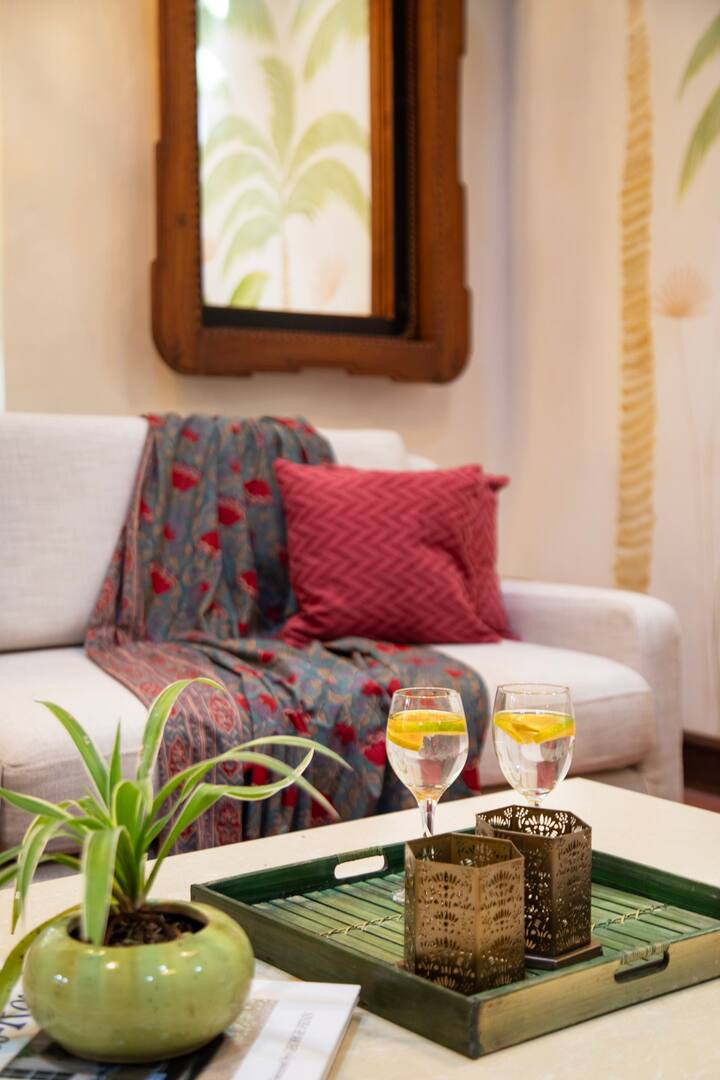 Living room image 5