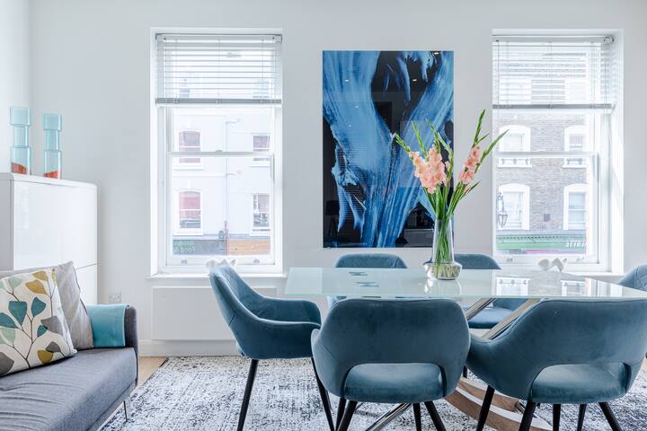 Off Oxford St: LUXxO Friends+Couples Design House gallery image 3