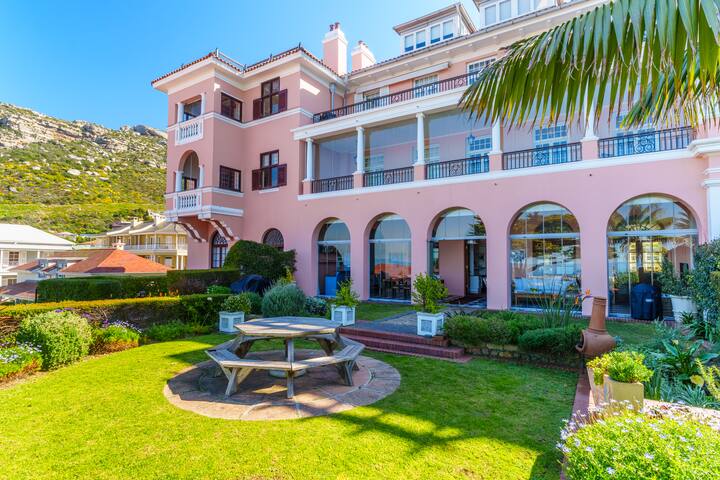 Majestic Apartment in Kalk Bay gallery image 3