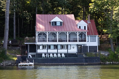 Lakefront Gem: Large Porches & Living Space! Kayak