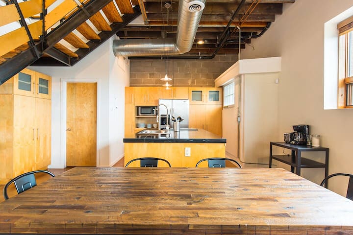 Downtown Industrial Loft in RiNO