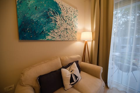 Popular Airbnb listing: Casa Lura at Gjiri and Lalzit, San Pietro Beach in Ishëm