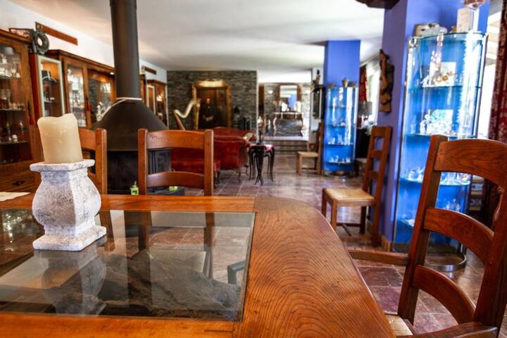 Es Cloper gallery image 4